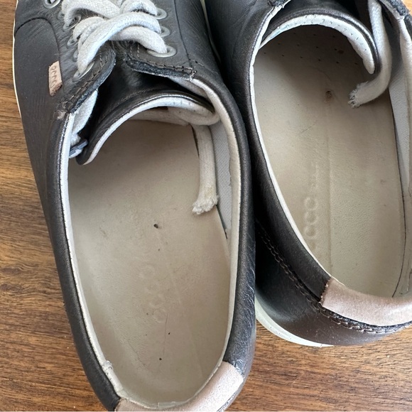 Ecco sneakers size 7 - Picture 3 of 7